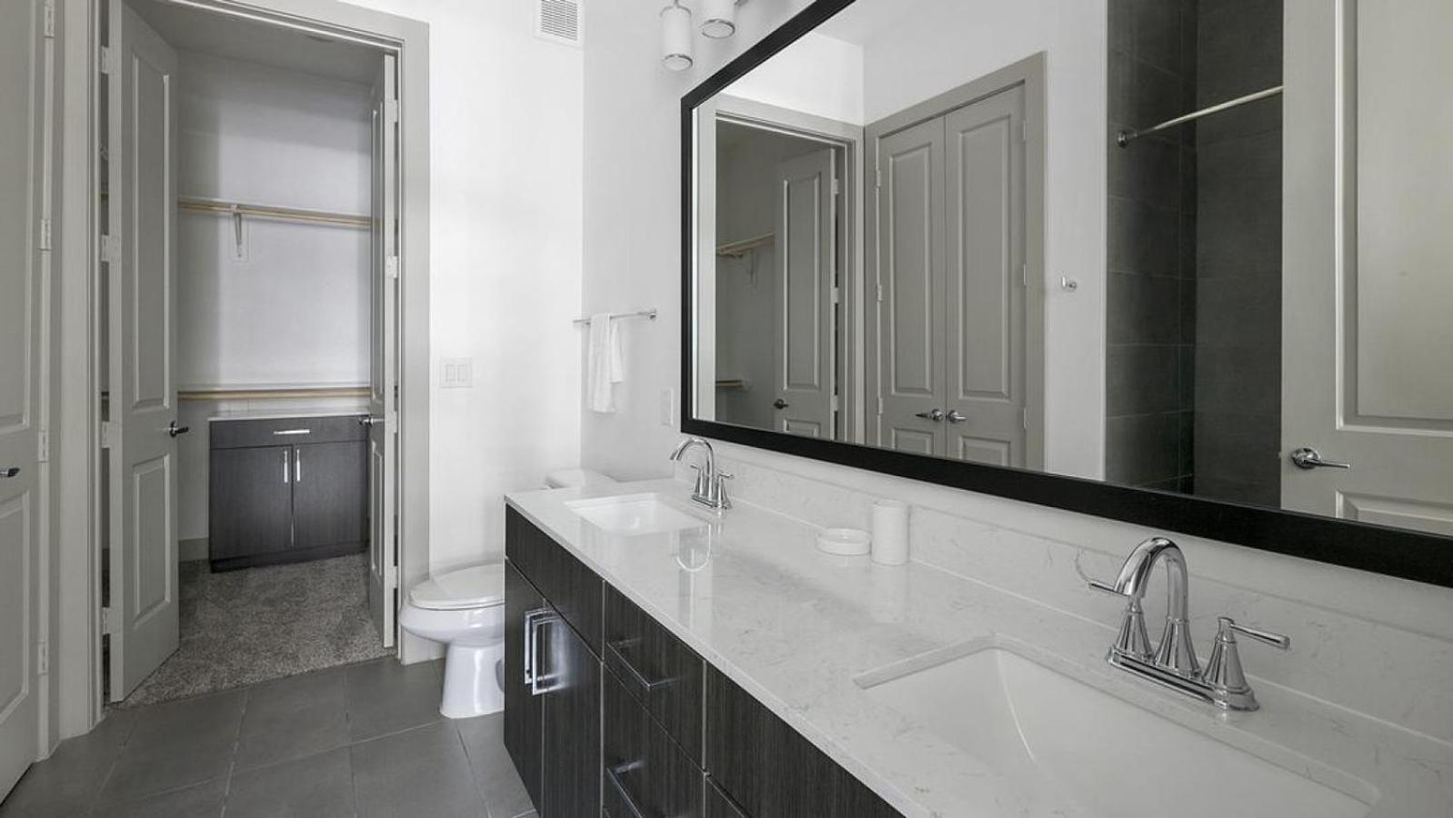 Landing - Modern Apartment With Amazing Amenities Houston Zewnętrze zdjęcie