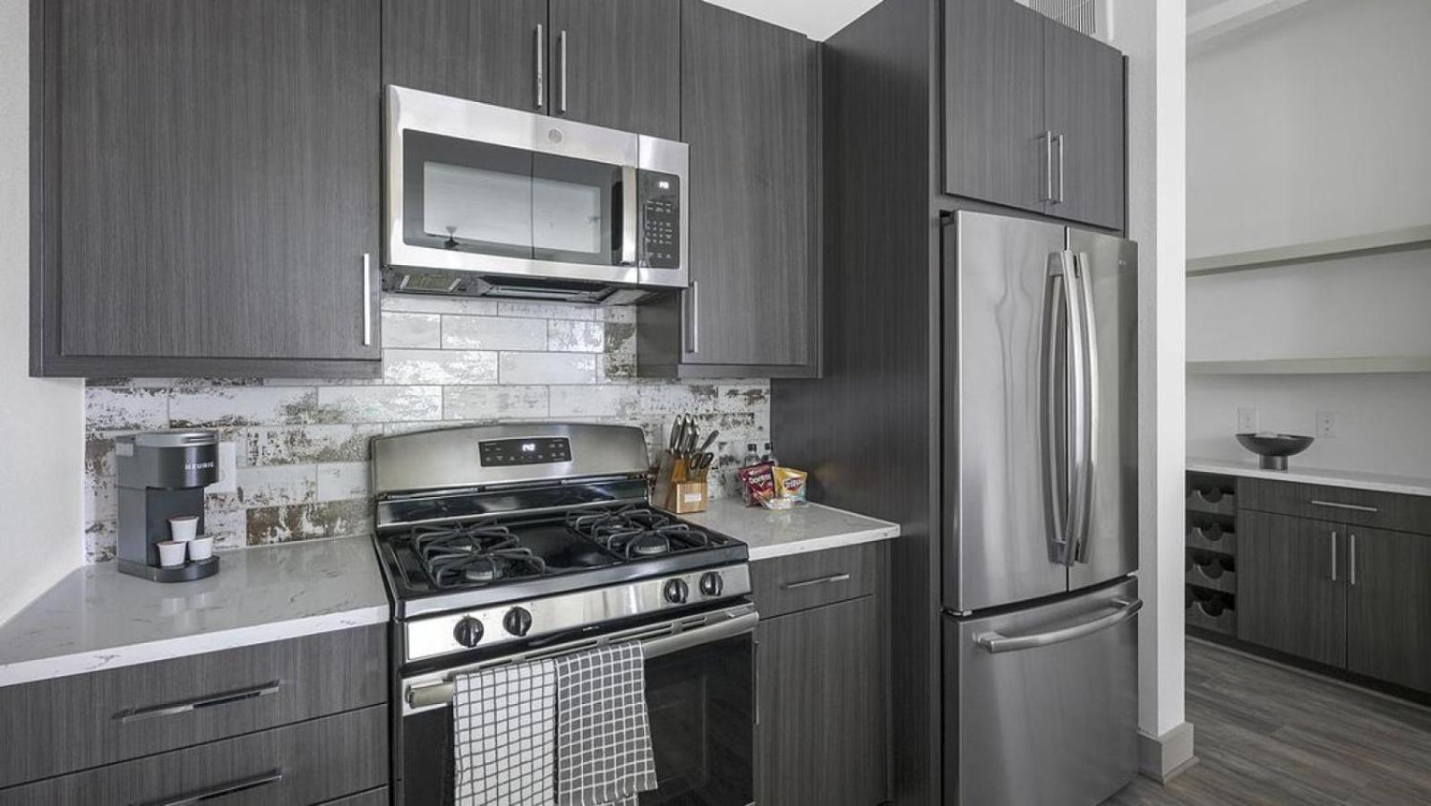 Landing - Modern Apartment With Amazing Amenities Houston Zewnętrze zdjęcie